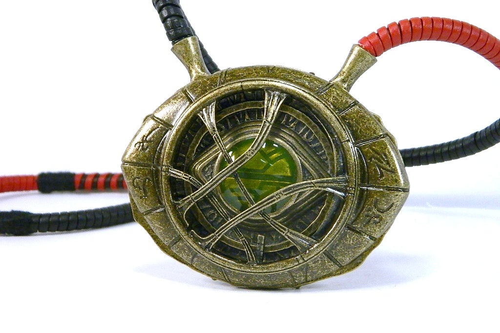 doctor strange eye of agamotto toy