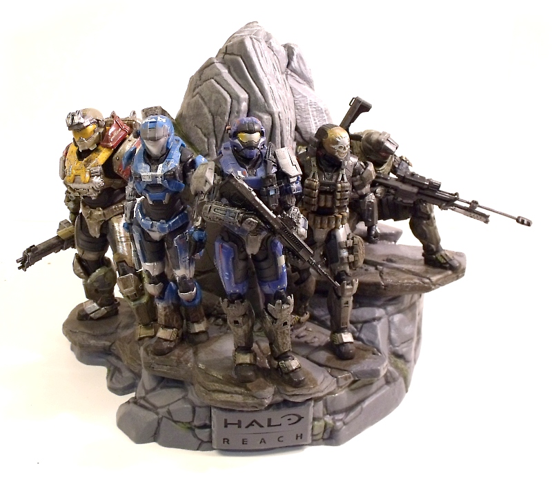 REVIEW: Halo Reach Legendary Edition NOBLE TEAM Statue