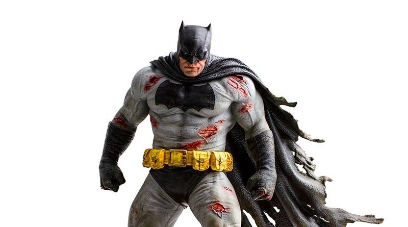 the dark knight returns statue