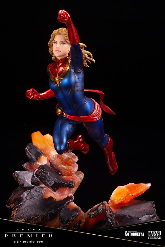 Captain Marvel ARTFX Premier Statue | Figures.com