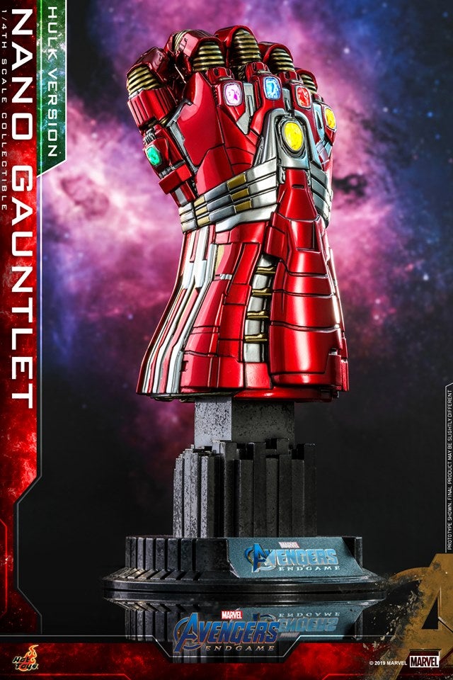 Hot Toys Marvel Avengers: Endgame – 1/4 Scale Nano Gauntlets | Figures.com